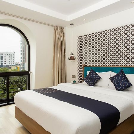Capital O 781 Brilliant Majestic Hotel Дананг Экстерьер фото