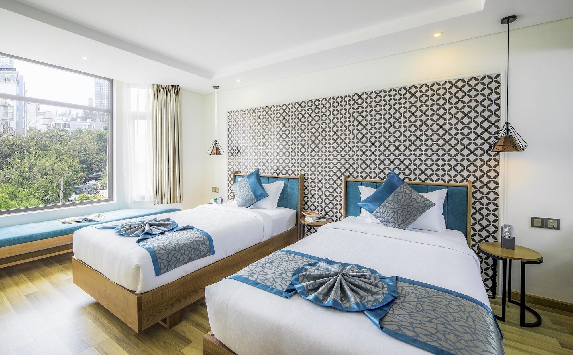 Capital O 781 Brilliant Majestic Hotel Дананг Экстерьер фото