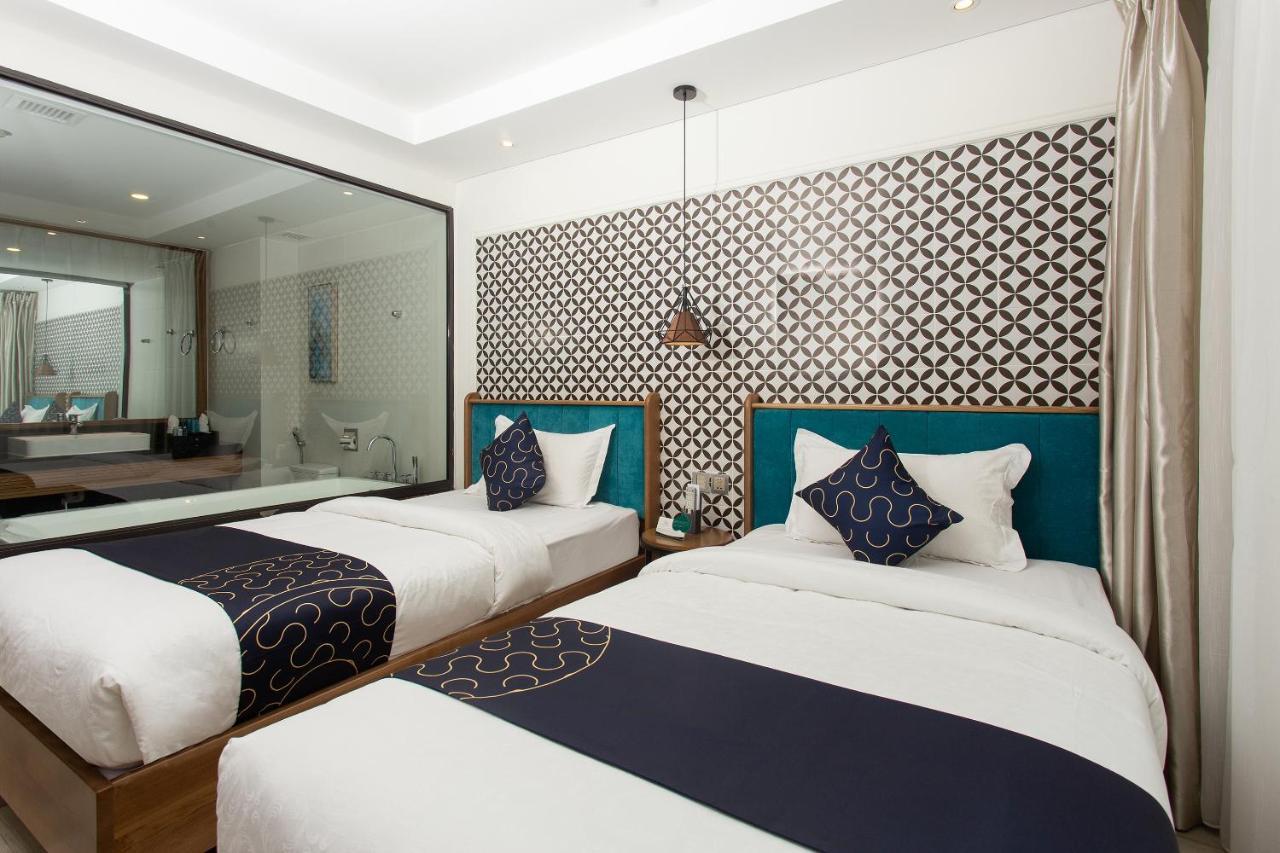 Capital O 781 Brilliant Majestic Hotel Дананг Экстерьер фото